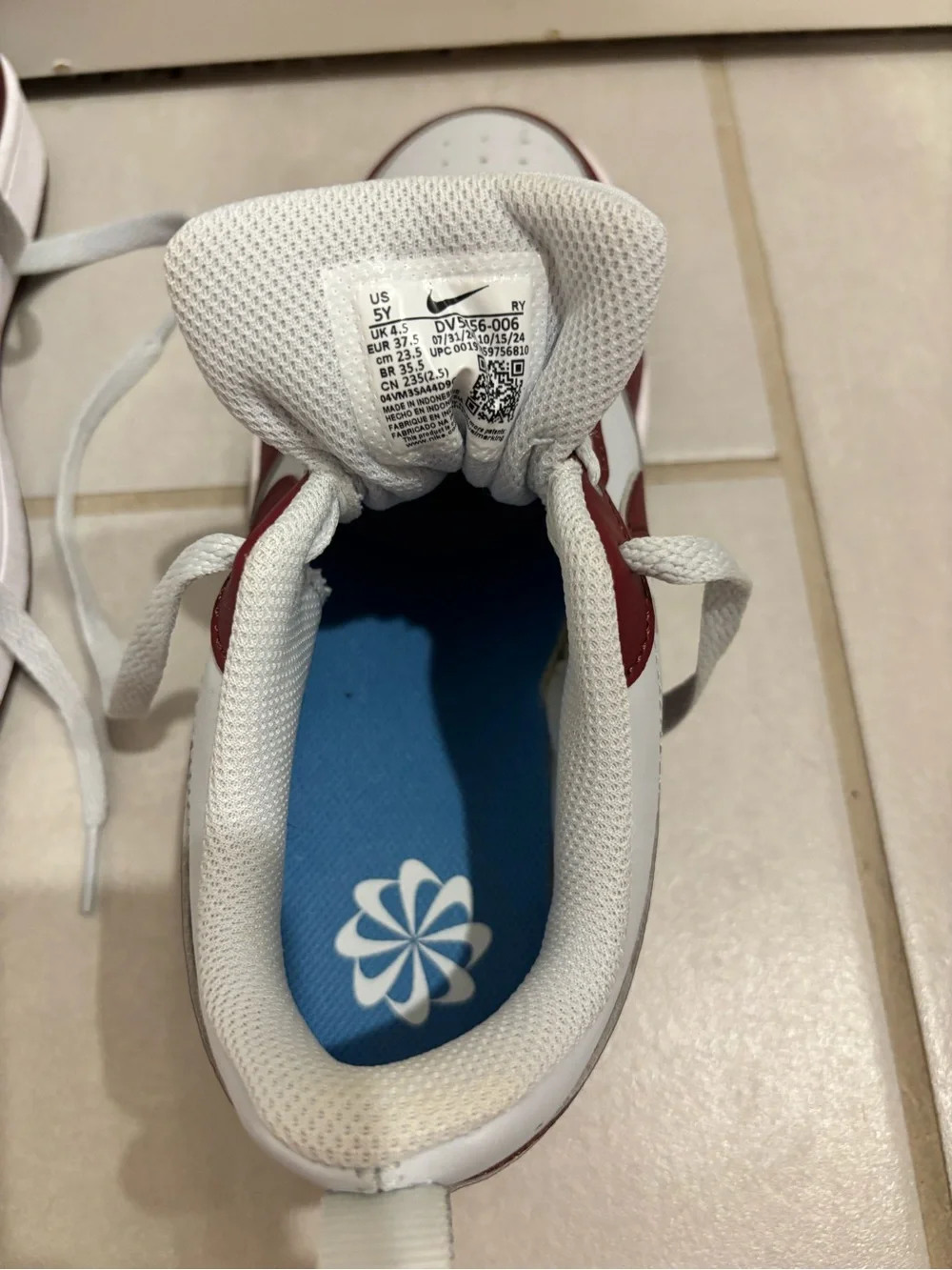 Nike low top